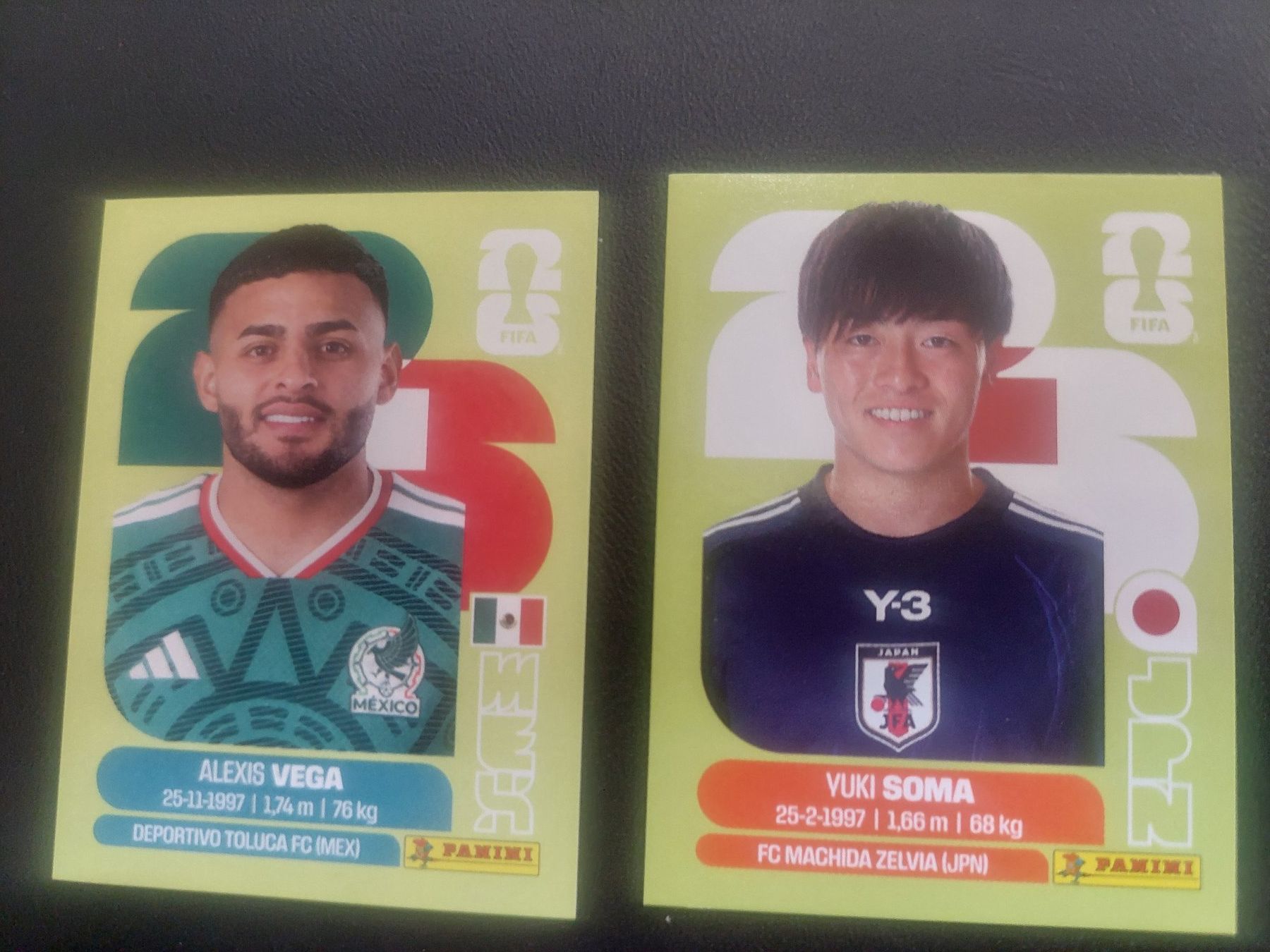 Panini Carte collezionabili: PANINI 2026 - MEX 18 ET JAP 9 – Usato da Biel/Bienne venduto da Deboma