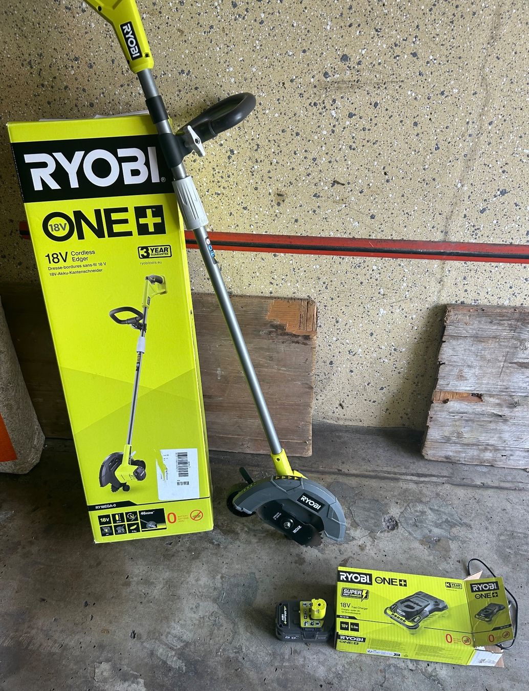 Ryobi Alle Maschinen: Kantenschneider Ryobi – Gebraucht aus Seedorf UR von Patrizia86