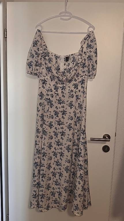 Vestiti: 2x Shein Blumenkleider – Usato da Felben-Wellhausen venduto da ale_y7hx