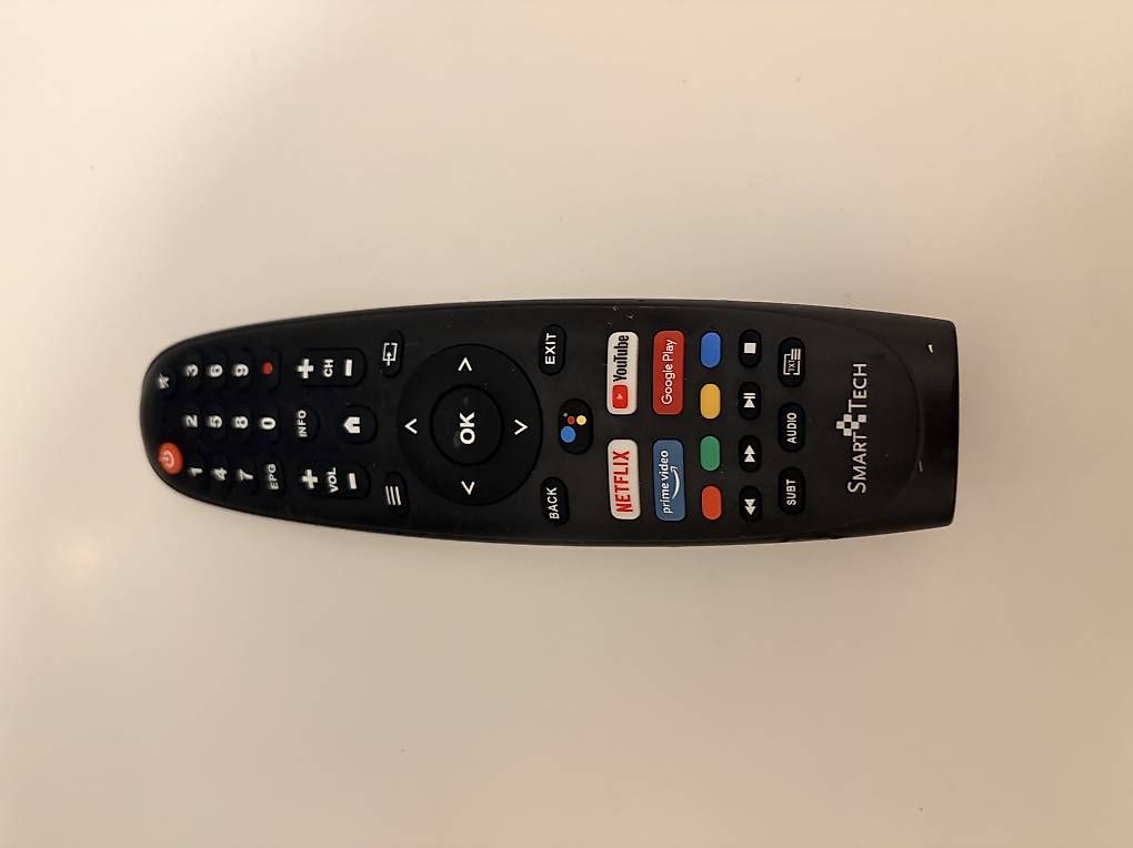 Appareils TV: TV LED Smart Tech 32" avec télécommande, 2x câbles HDMI 3m – D'occasion à Lausanne par YannGrzesiak 3