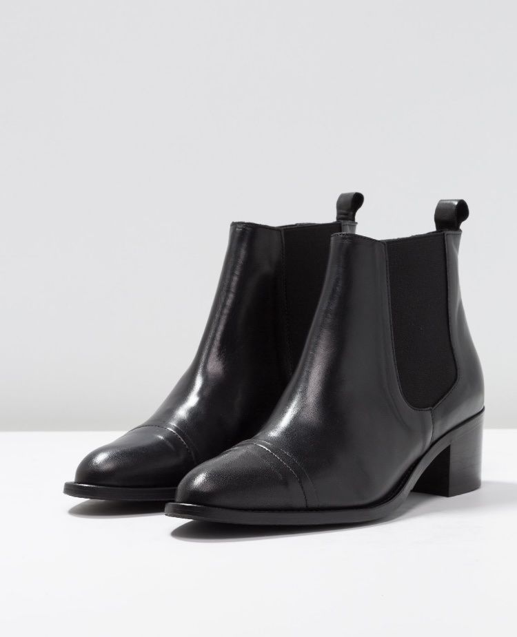 Scarpe da donna: Bianco Lederstiefelette, 38 – Usato da Luzern venduto da xyz9 4