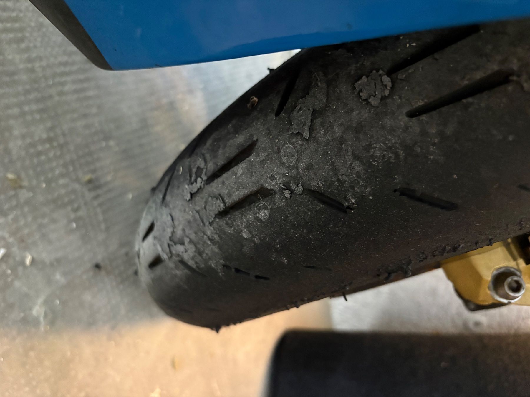 Suzuki Strada: Suzuki GSX-R 750 K5 – Usato da Magden venduto da bazzabob 5