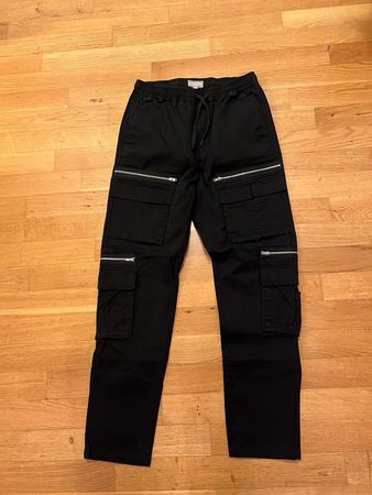 Neue Cargohosen von Yes or No mit Beintaschen Gr. S