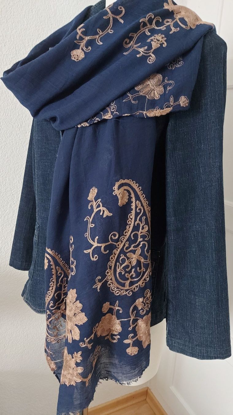 Foulard & Sciarpe: Capris Schal/ Foulard Blau – Usato da Nebikon venduto da Draga25 2