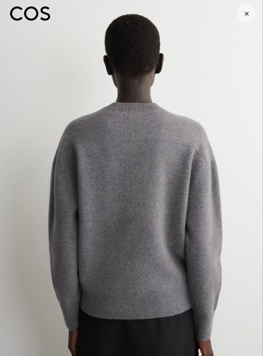 Cos Maglioni & Felpe: COS COS Wollpullover mit V-Ausschnitt – Usato da Herisau venduto da LauraHope 6