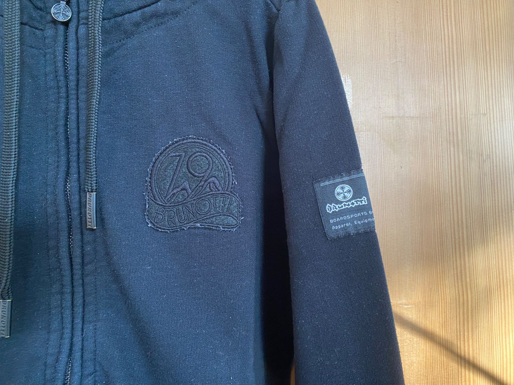 Brunotti Jacken: Strickjacke schwarz Grösse M, Brunotti – Gebraucht aus Riedholz von emm_22qn 1
