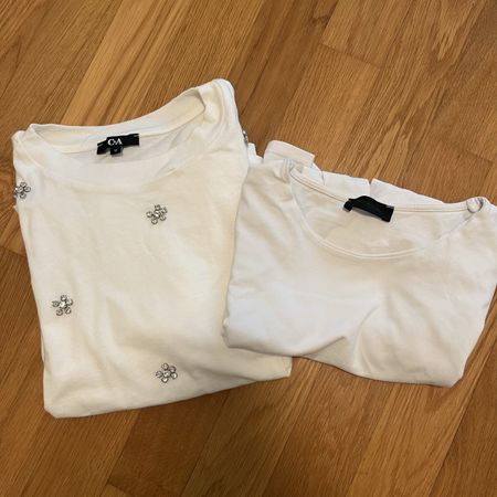 Set: weisses Langarmshirt und Tshirt mit Glitzerblumen