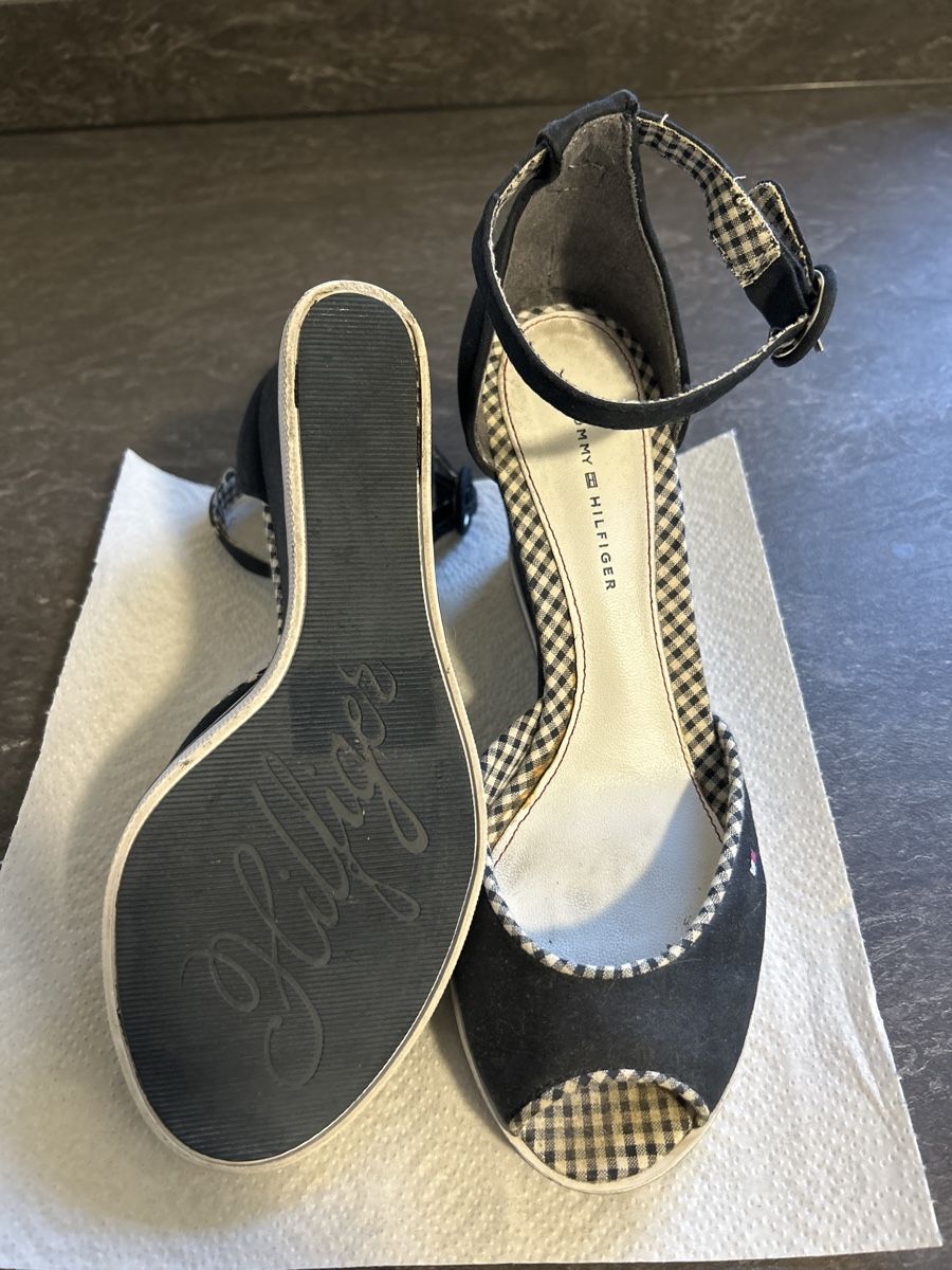 Tommy Hilfiger Damenschuhe: Tommy Hilfiger Schuhe – Neu (gemäss Beschreibung) aus Kleindöttingen von Ricardolino7 2