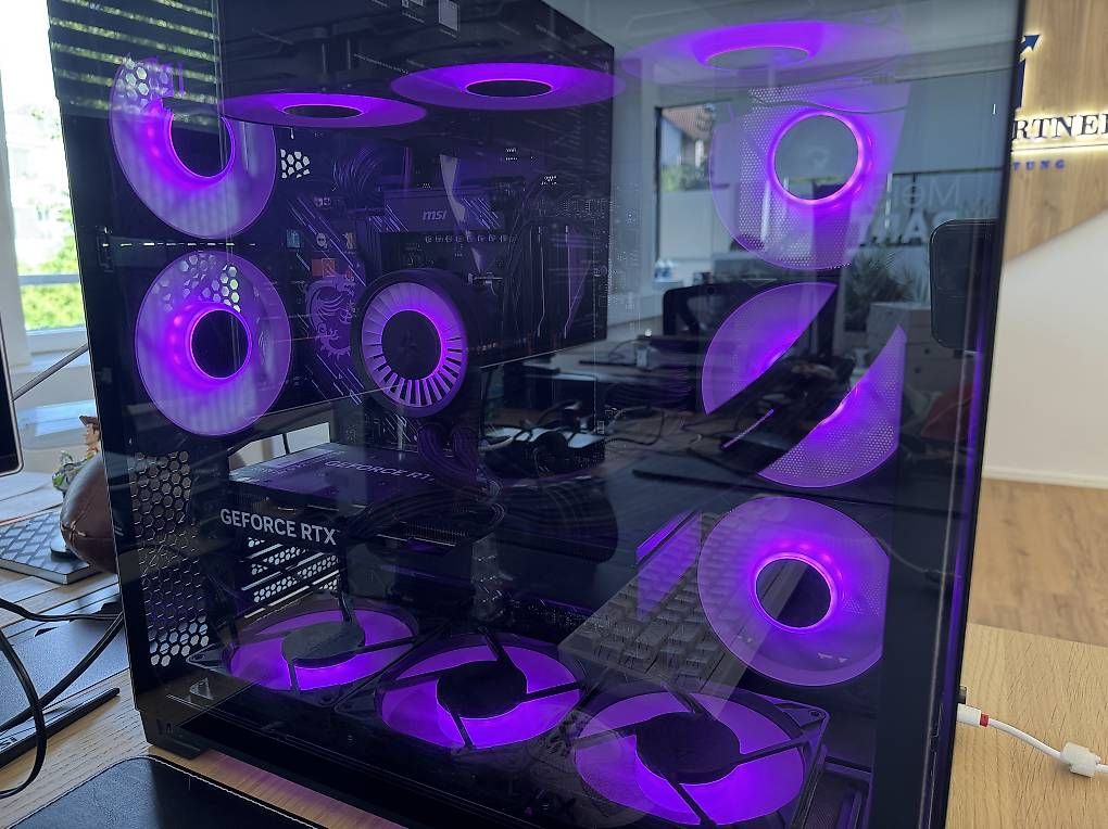 PC: High-End Gaming & Streaming Setup – Nuovo (secondo la descrizione) da Emmenbrücke venduto da Vlado966 1
