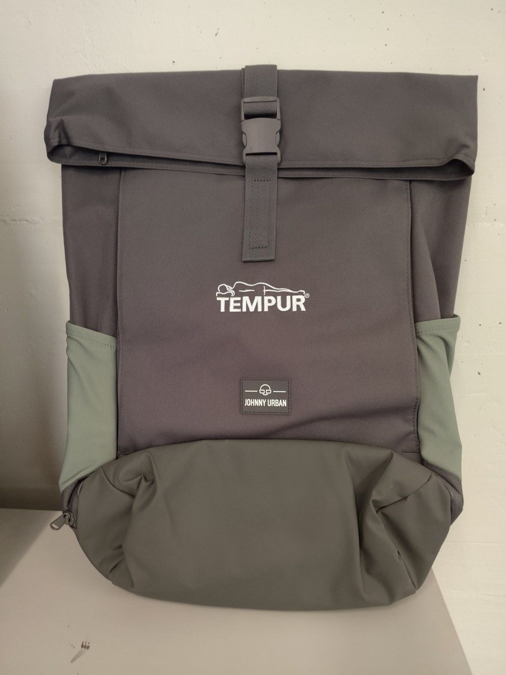 Rucksäcke: Tempur - Johnny Urban Rucksack – Neu und originalverpackt aus Dällikon von Retouren_Resale