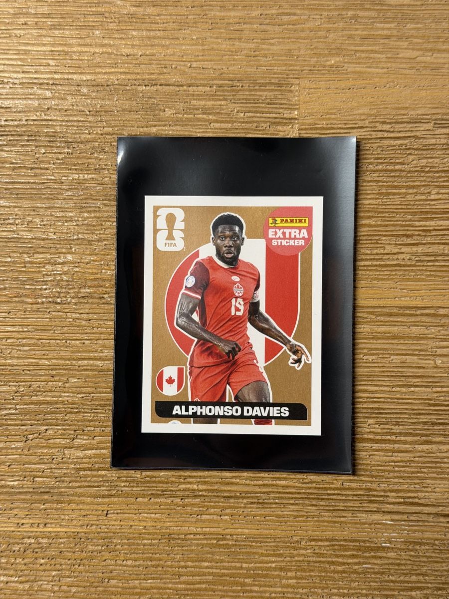Panini Carte collezionabili: Panini Extra Sticker WM 26 Alphonso Davies Gold – Usato da Oberkirch LU venduto da JulianHug