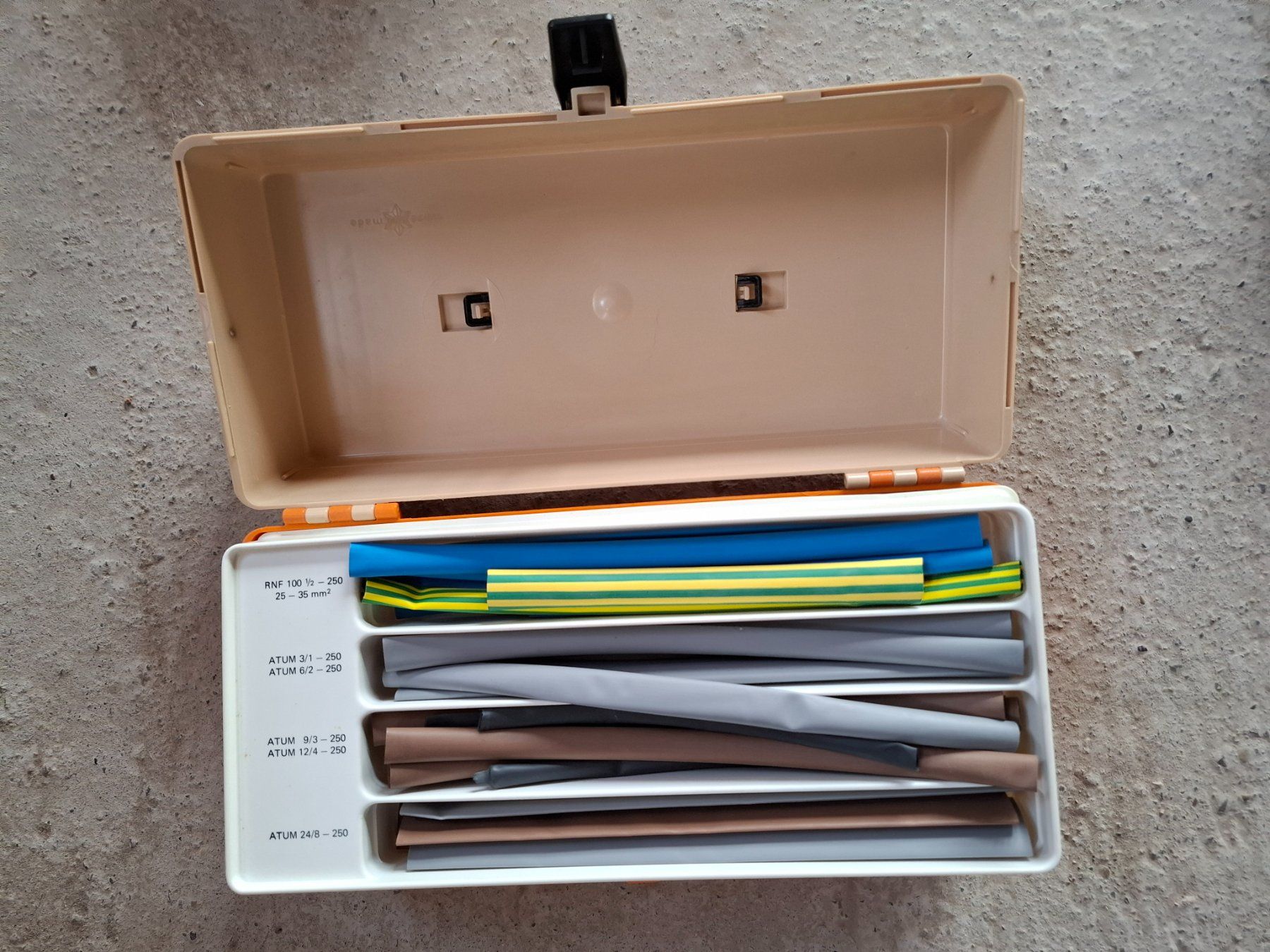 Tubi & Tubi flessibili: Schrumpfschlauch Set isol-set 10 – Usato da Steg im Tösstal venduto da LARO14 3