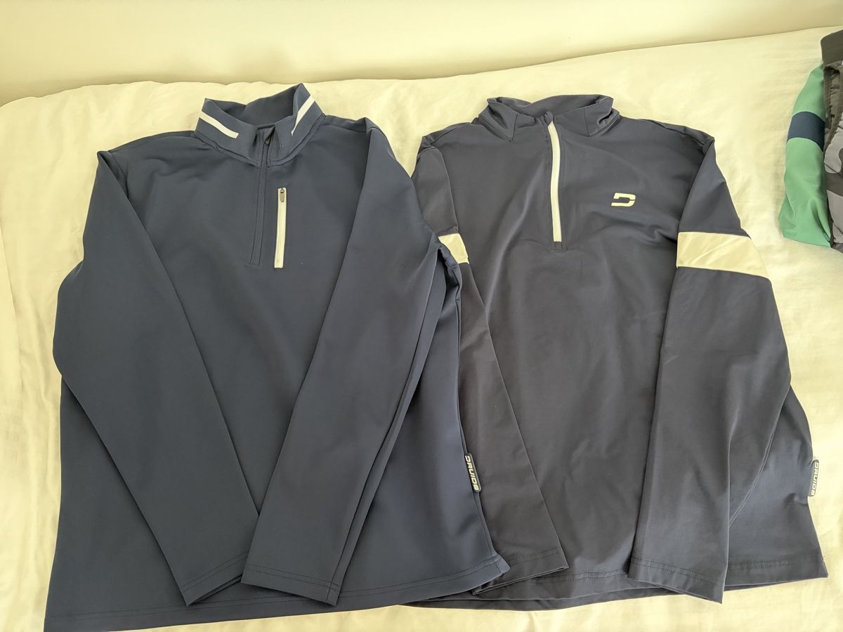 Pulls & Sweat-shirts: Druids Pullover dunkelblau Grösse L 2 St. – D'occasion à Meggen par moni_96