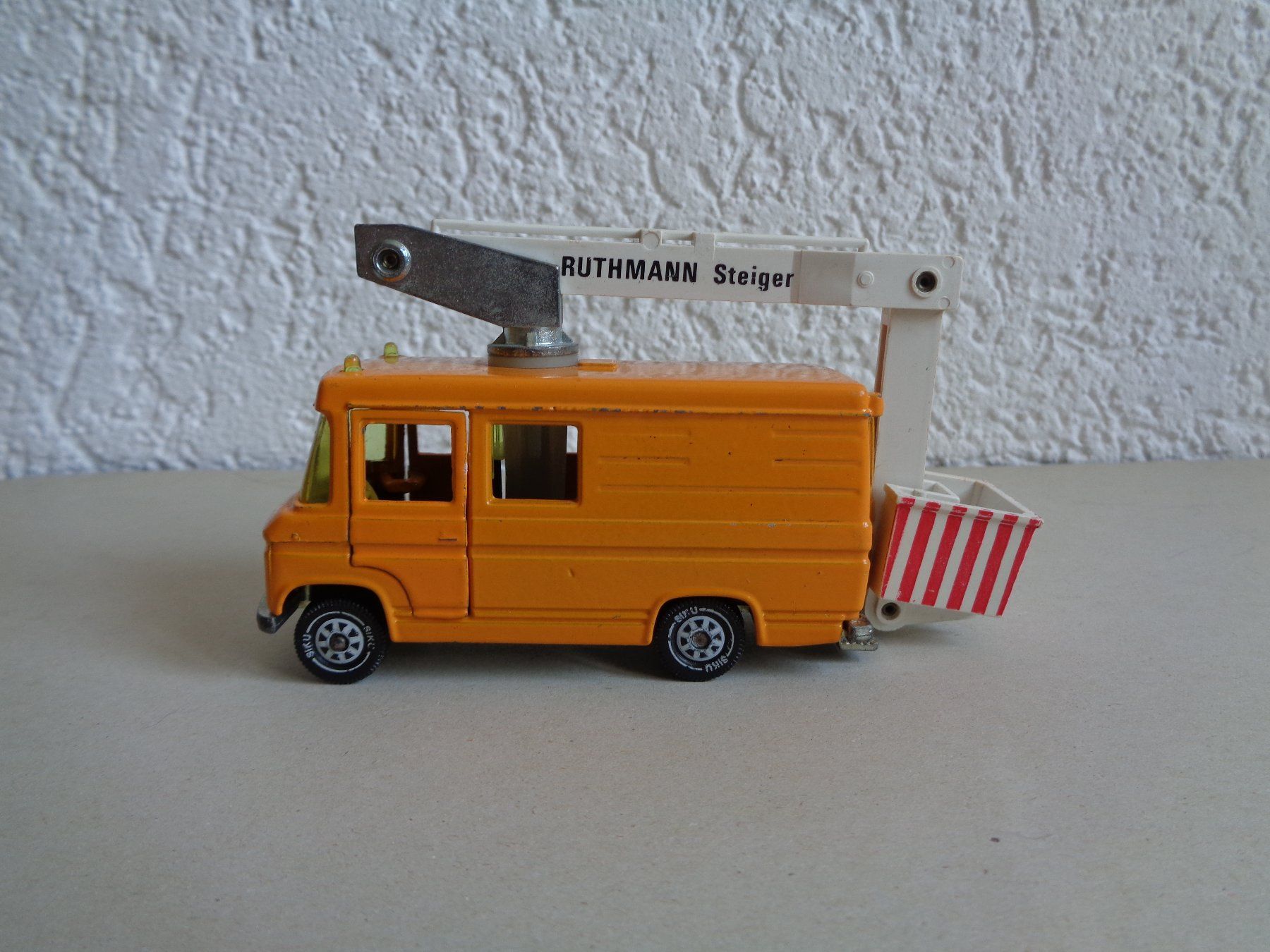 Siku Modellini d'auto: SIKU 2219 Mercedes 809 D mit Ruthmann Steiger – Nuovo (secondo la descrizione) da Läufelfingen venduto da remajo62 4