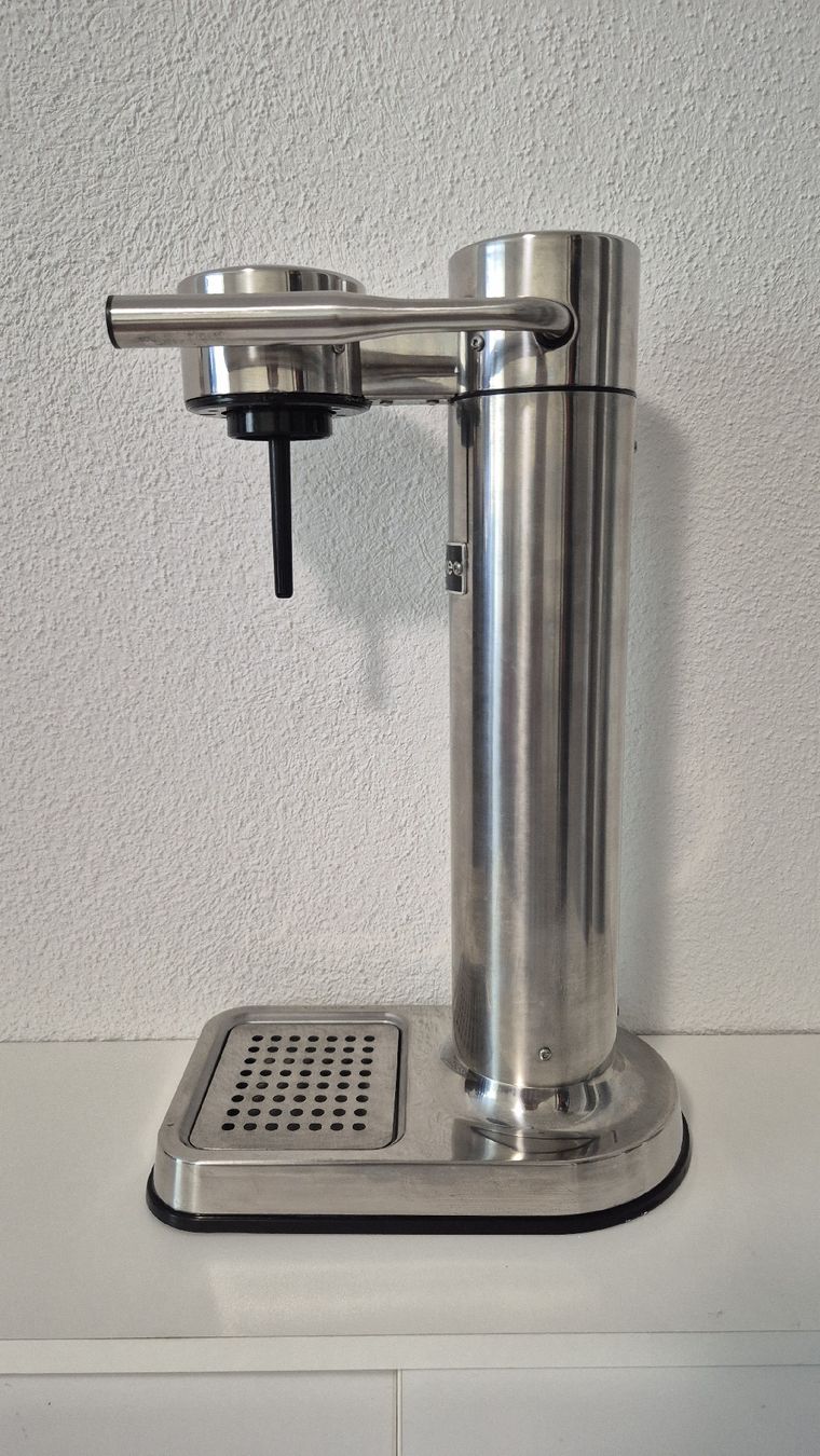 Aarke Elettrodomestici da cucina: AARKE Carbonator II Wassersprudler Silber – Usato da Dübendorf venduto da digital_bath 3