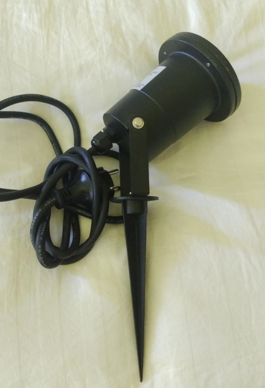 Lampen: Erdspiesleuchte Schwarz GU10 IP65 Gartenleuchte – Neu (gemäss Beschreibung) aus Küsnacht ZH von awanderer_