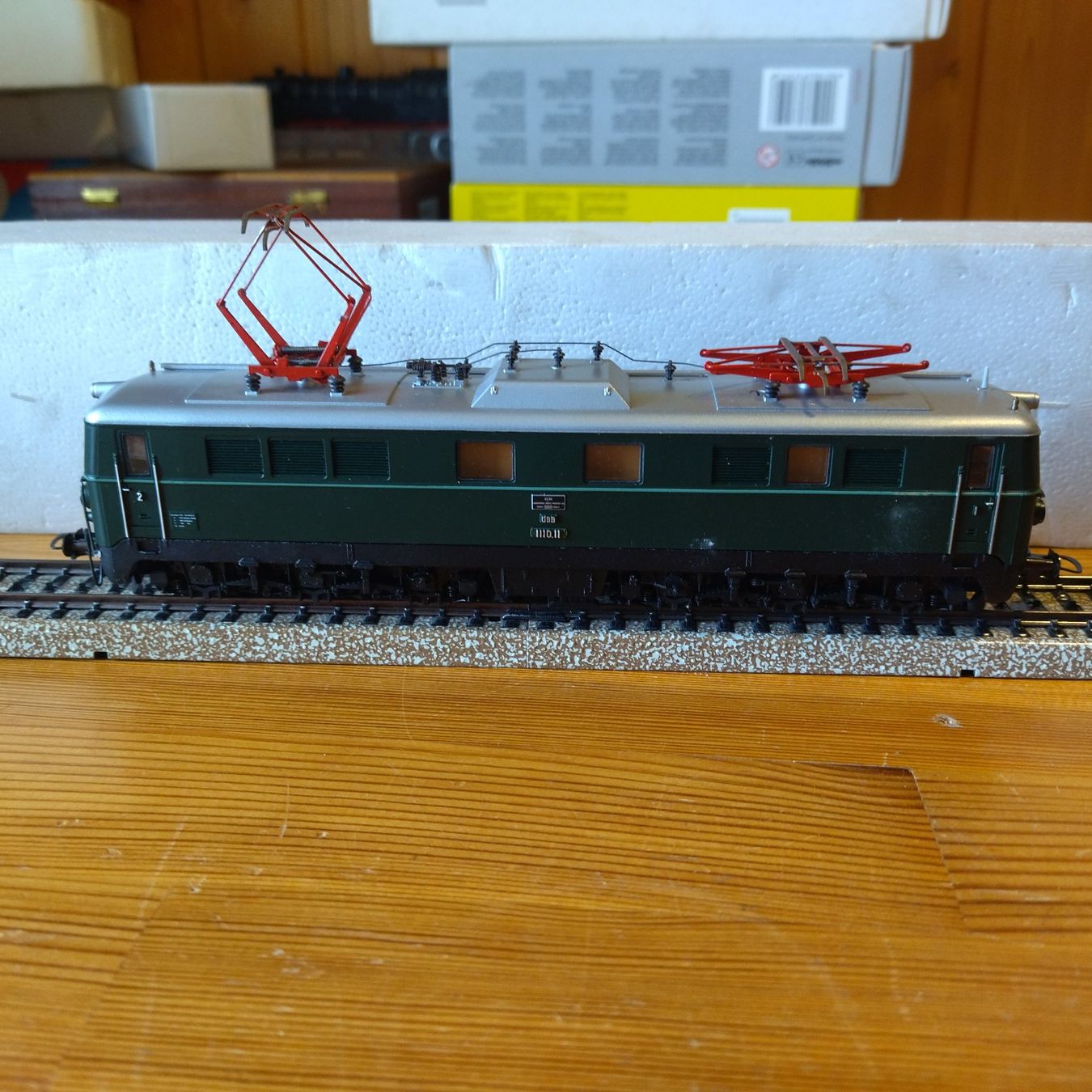 Roco Trains électriques: Roco Lok 04198A (835) – Défectueux à Basel par BeanieUp