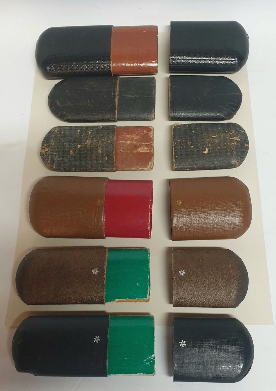 Altro in  Abbigliamento & Accessori: 6 Vintage Brillenetui – Usato da Tüscherz-Alfermée venduto da Newpad
