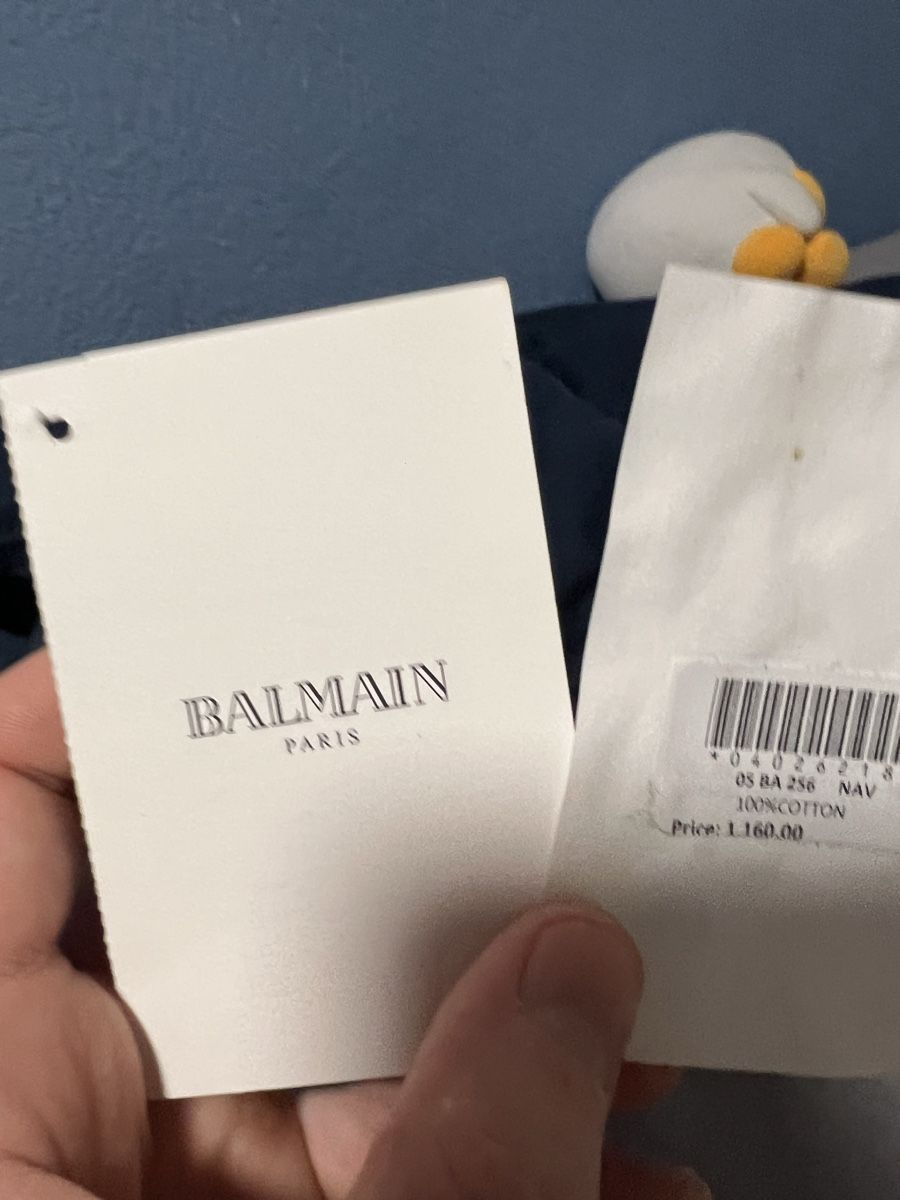 Balmain T-shirt: Balmain T-Shirt Grau – Usato da Schwyz venduto da Odyssey30 4
