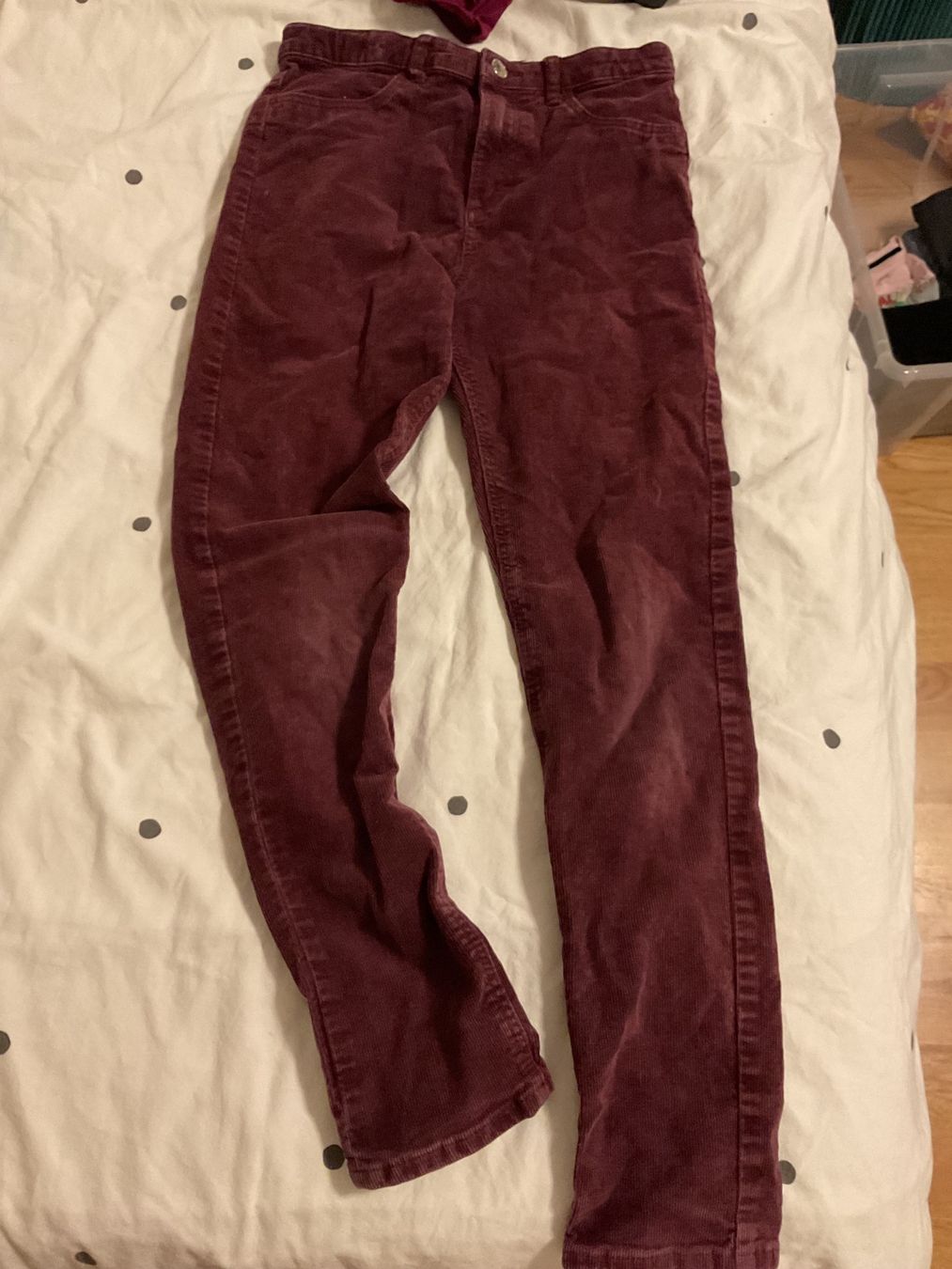 H&M Pantaloni: Weinrote Hose kinder – Usato da Pfeffingen venduto da Marc4148 1