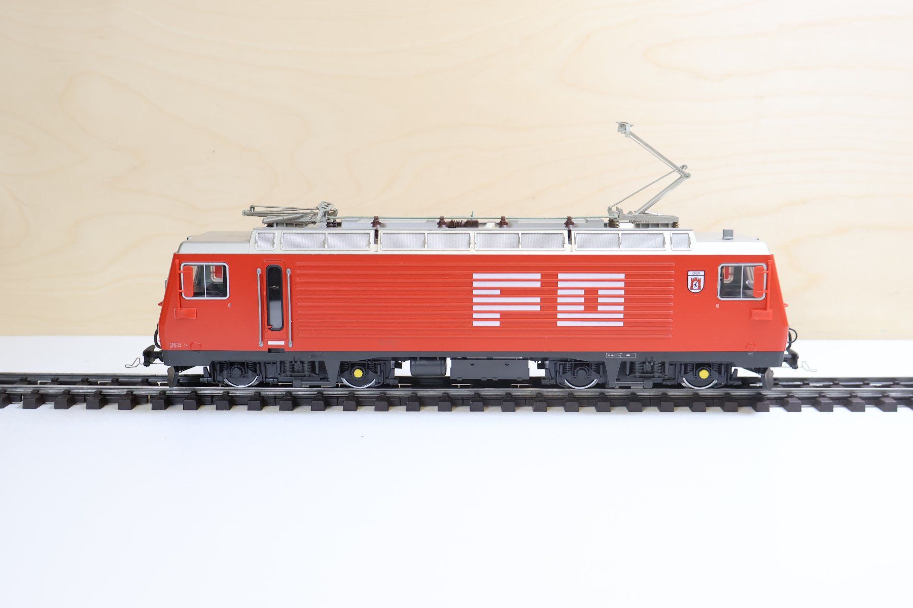 Fama Modellini di ferrovie: FAMA Alpenbahn FO Zahnrad E-Lok - 0m – Usato da Winterthur venduto da Monstera 1