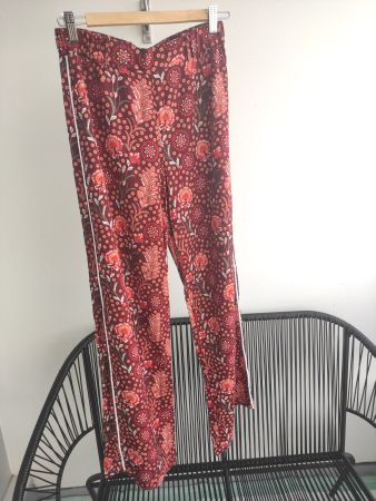Sommerhose rot gemustert Gr. 36 Sienna
