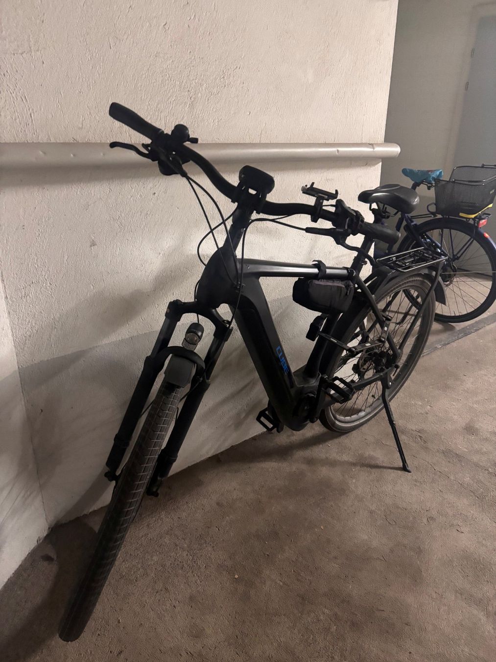 Cube Vélos: CUBE Kathmandu Hybrid Pro 625 – D'occasion à Zürich par Dakschen 1