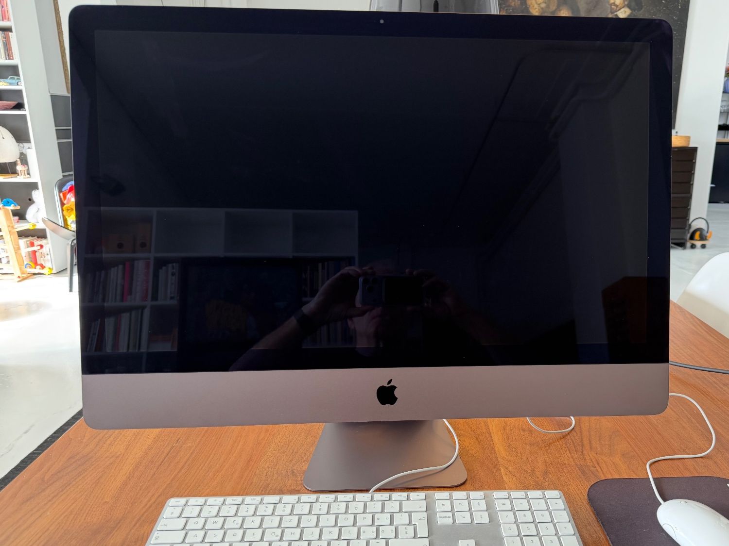 Apple PC: APPLE IMAC PRO 2017_32 GB 2666 MHZ DDRM_1 TB – Usato da Zürich venduto da torvik