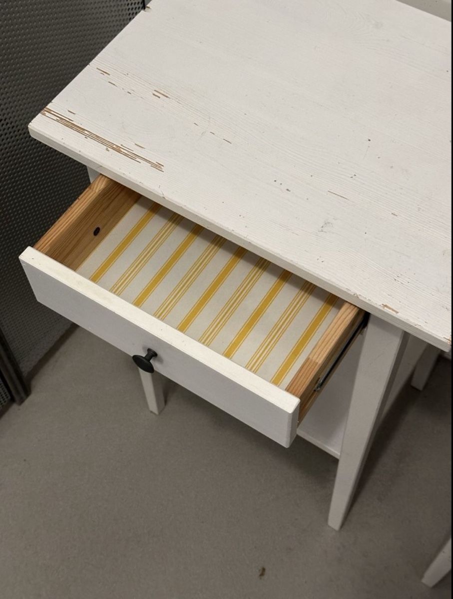 Ikea Tables de nuit: 2x Bedside Tables – D'occasion à Zürich par Ptomas15 3