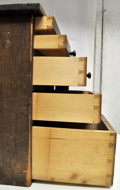 Petite Table De Chevet Ancienne En Bois - 41x33.5x90 Cm - Occasion