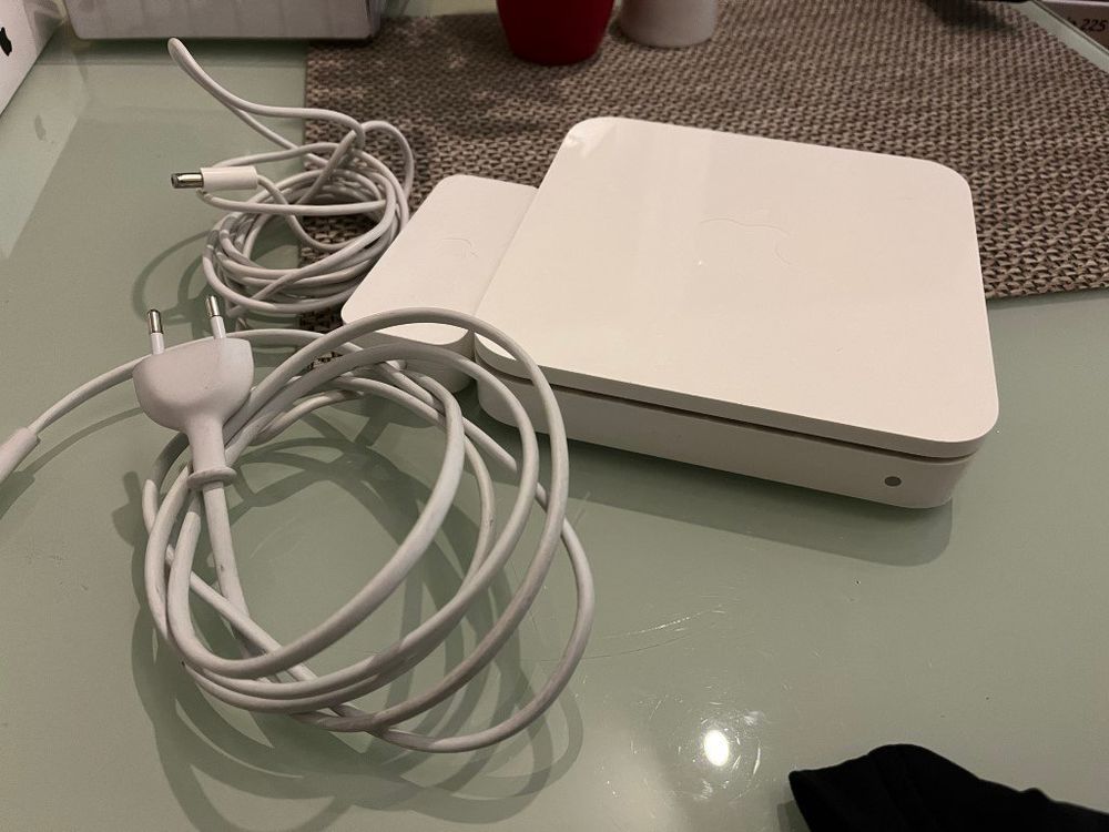 Apple AirPort Extreme Base Station A1408 WLAN Router 1