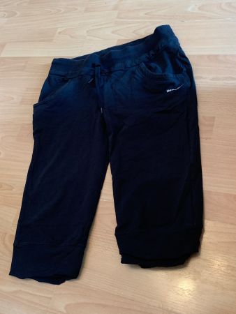 Pantacourt noir Reebok de sport L