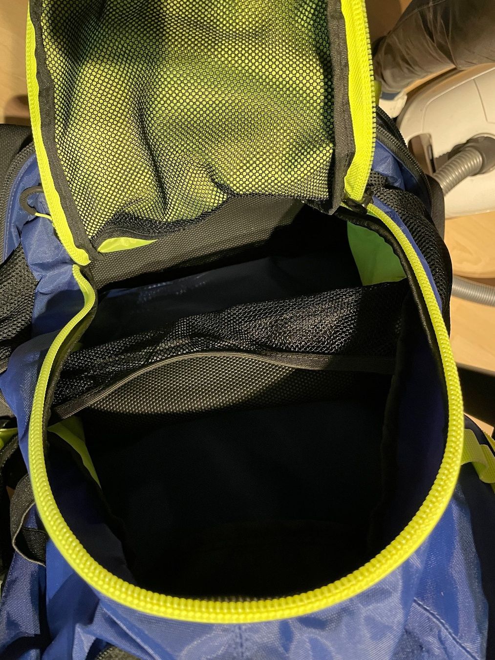 Arena Zaini: ARENA Rucksack blau/schwarz/gelb – Usato da Mauren venduto da Greiner 4