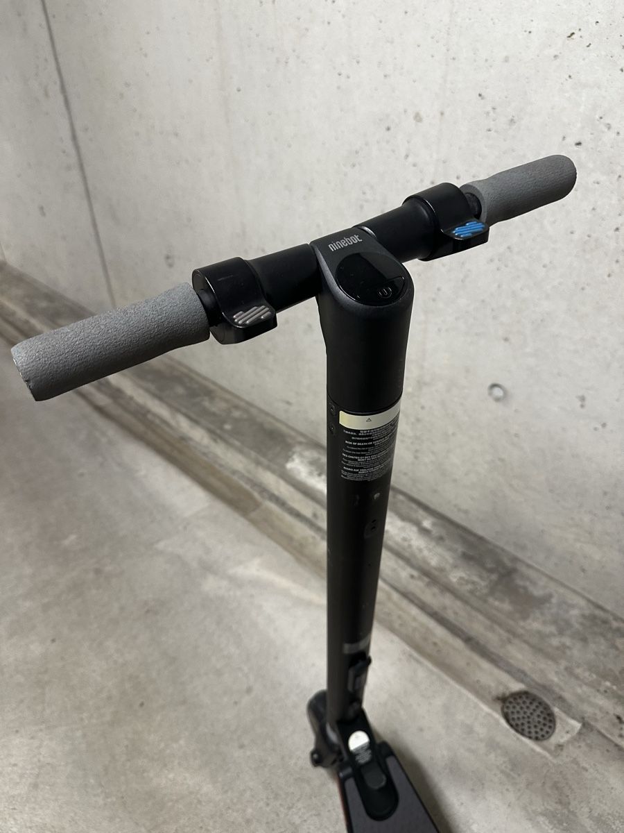 Segway Kickboard: Segway Ninebot ES 2 Defekt – Defekt aus Reinach BL von Kilterli 2