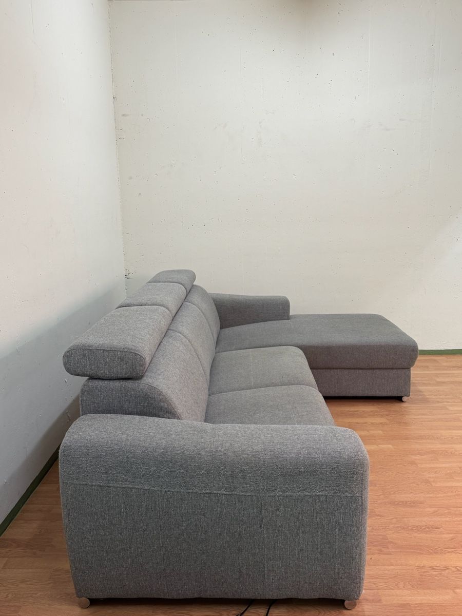 Livique Sofas: Ecksofa Dario Grau mit Relaxfunktion – D'occasion à Fehraltorf par Sofalab.swiss 1