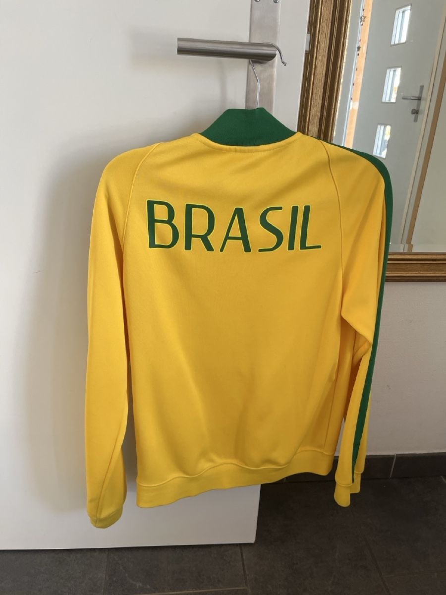 Jacken: Brasilien Jacke mit Shaqiri Unterschrift – Gebraucht aus Schänis von retail_rover 1