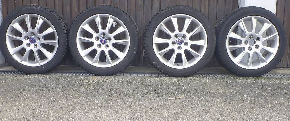 Vier Saab- Leichtmetall- Felgen mit Winterreifen 225/45 R17 (Gebraucht ...