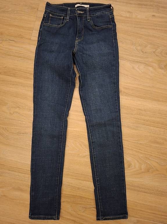 Jeans: Levis Jeans  – Usato da Bern venduto da ANIP