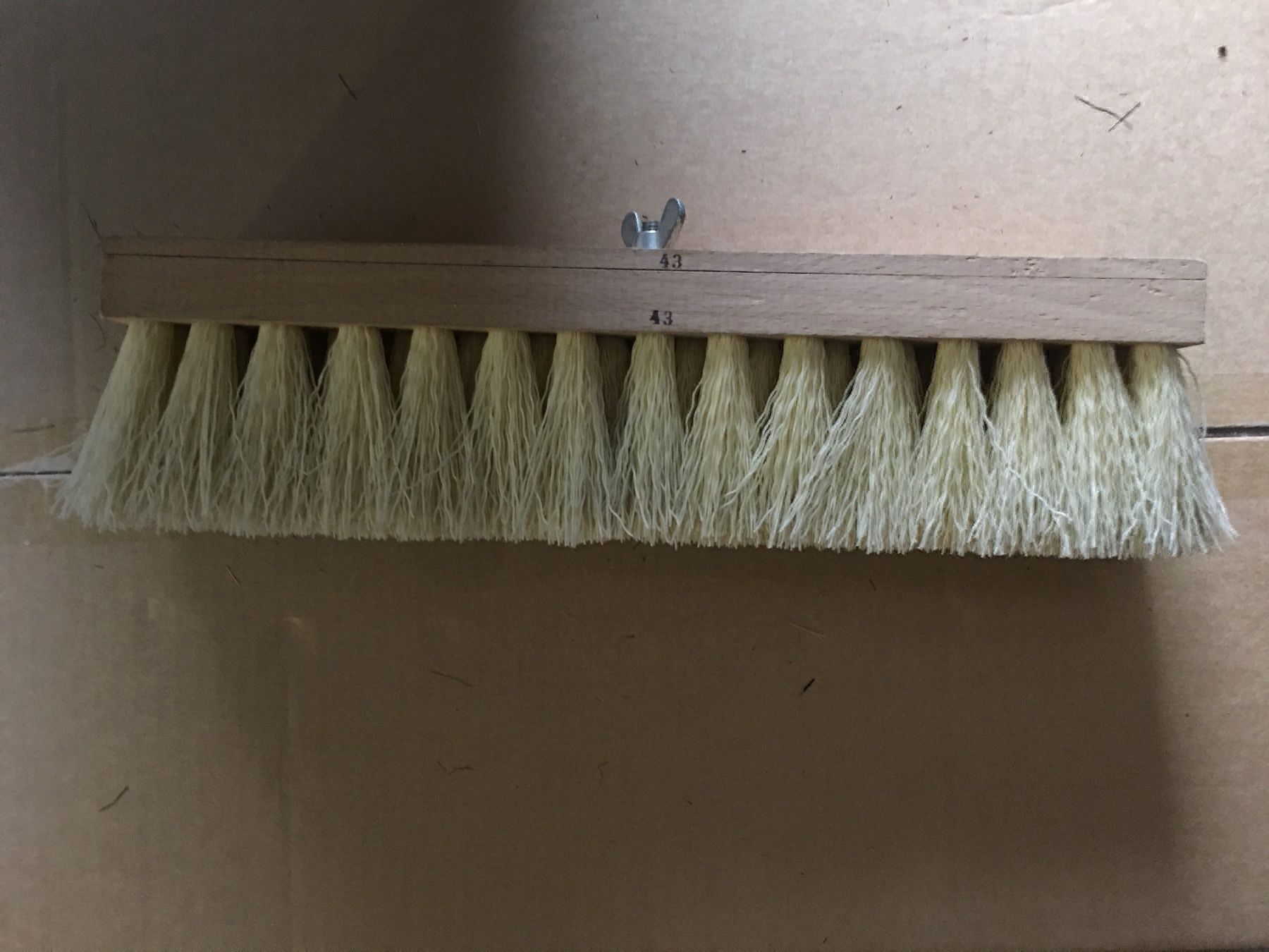 Alle Werkzeuge: 1x Schrubber - Zustand Neu – Neu und originalverpackt aus Mörschwil von philmensa