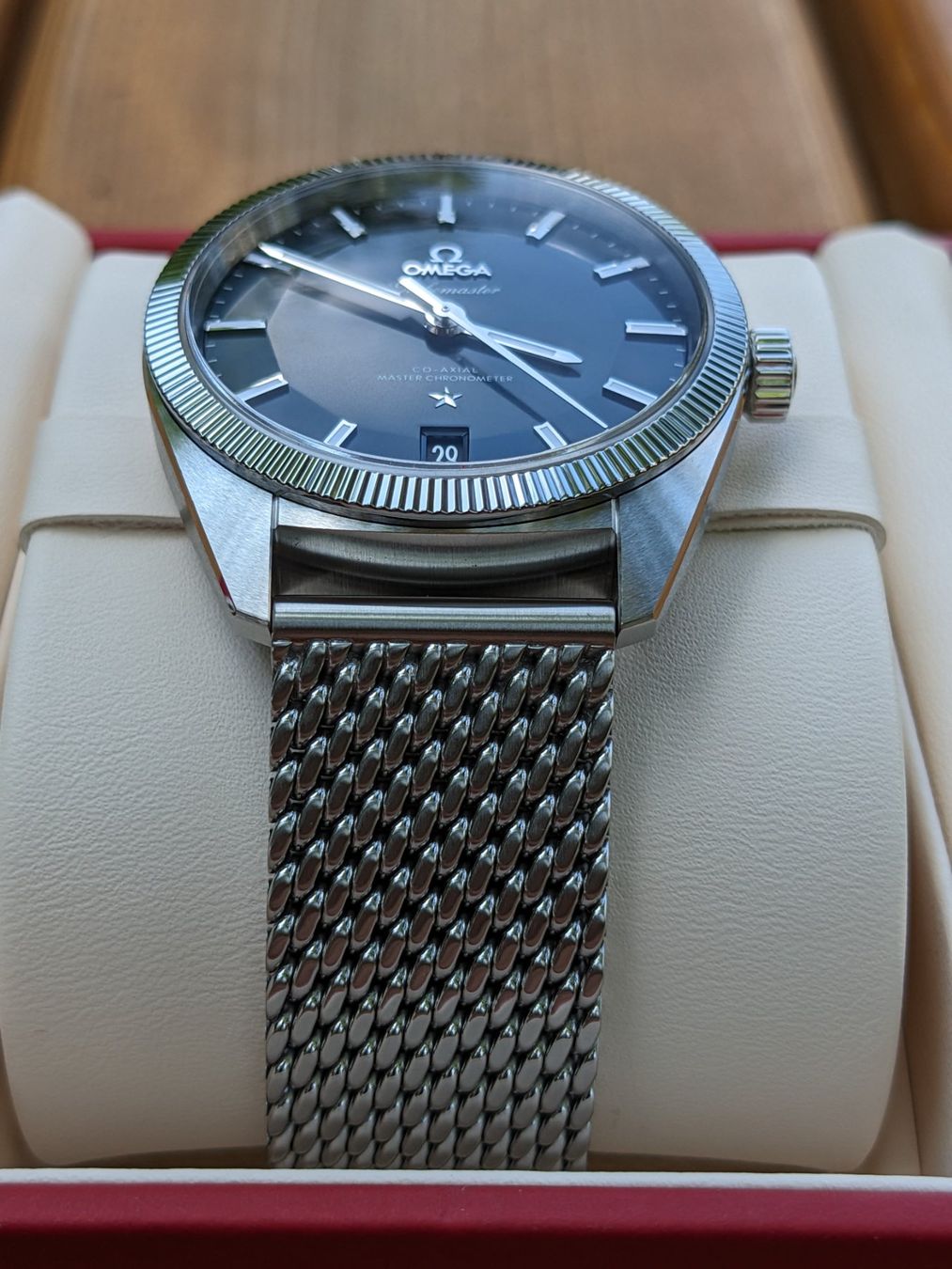 Omega Orologi: Omega Globemaster 130.33.39.21.03.001 mit Holzbox – Nuovo (secondo la descrizione) da Zuerich venduto da blo_qlp9 3