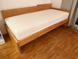 Bett 200X90
