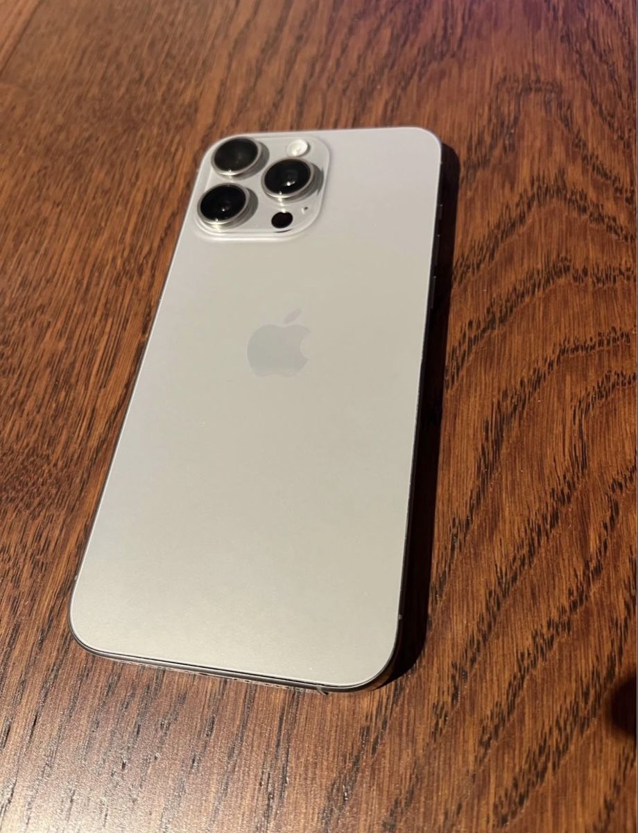 Apple Handys / Smartphones: iPhone 15 Pro Max, 256GB – Gebraucht aus Köniz von par_c7ht 3