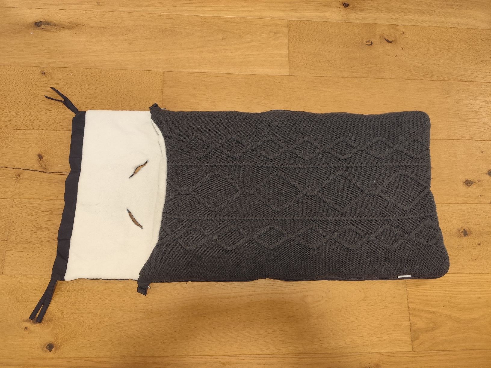 Sacchi a pelo: Vertbaudet Kinderwagen Fusssack Herbst/Winter – Usato da Hellbühl venduto da 30R_R30