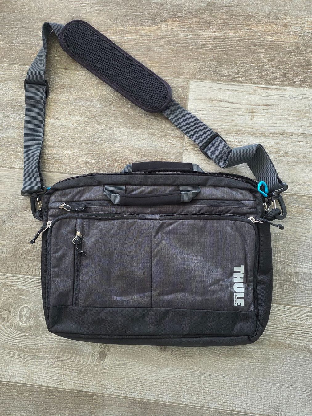 Koffer & Taschen: Thule Strävan Deluxe Attaché 15" grau – Neu (gemäss Beschreibung) aus Dietlikon von Bonamesa 3