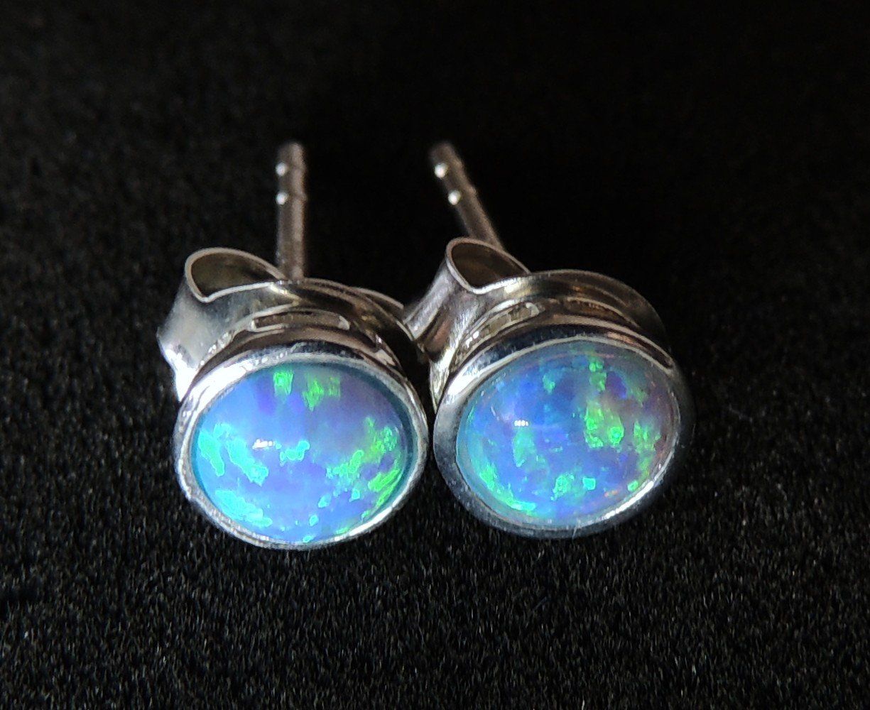 Orecchini pendenti & Orecchini a lobo: Silber 925 Ohrstecker mit Opalimitat – Nuovo e nell'imballaggio originale da Waldenburg venduto da schaller707