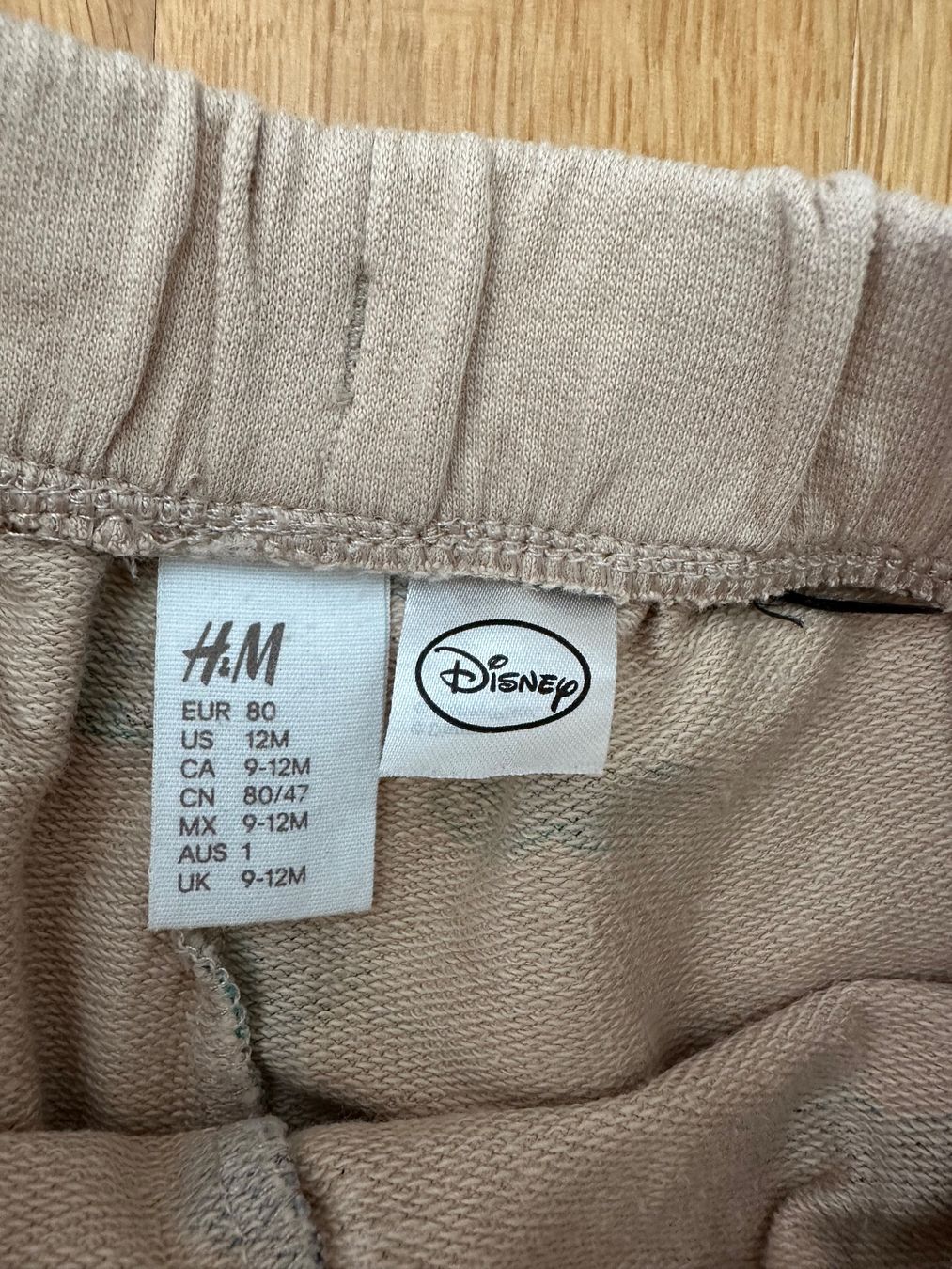 H&M Pantaloni: Mickey Mouse Shorts, H&M, Grösse 80 – Usato da Unterägeri venduto da StefanGekko 2