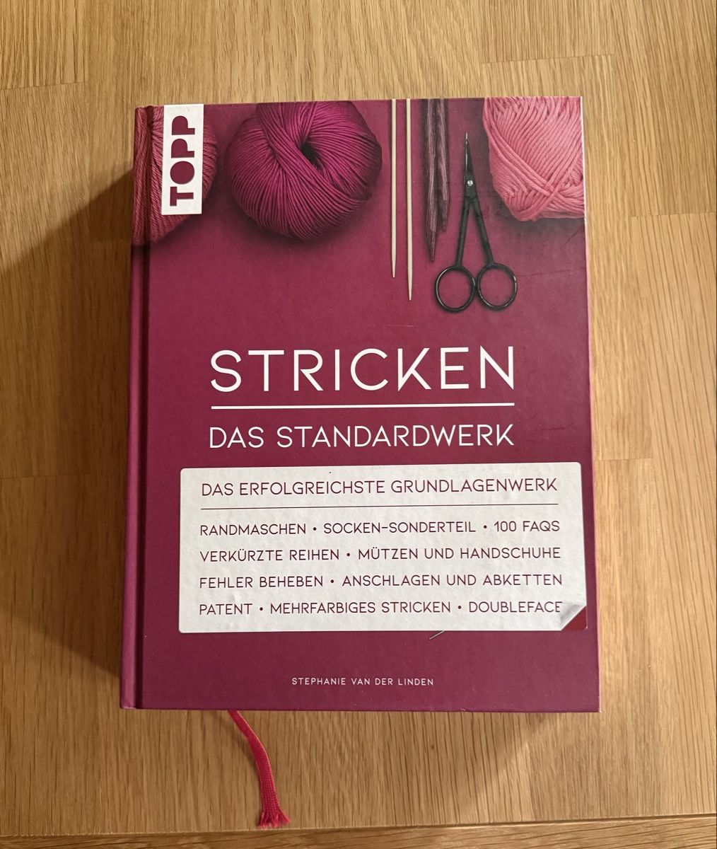 Libri: Strickbuch zu verkaufen neu – Nuovo e nell'imballaggio originale da Gysenstein venduto da bwu_d597