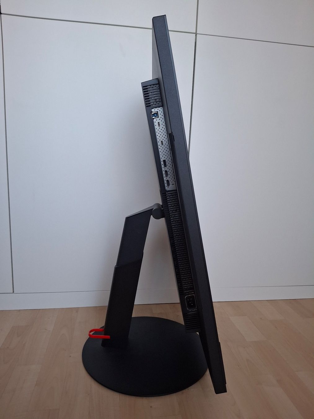 Lenovo Monitor: Lenovo ThinkVision P32u-10 – Usato da Zug venduto da Donot 2