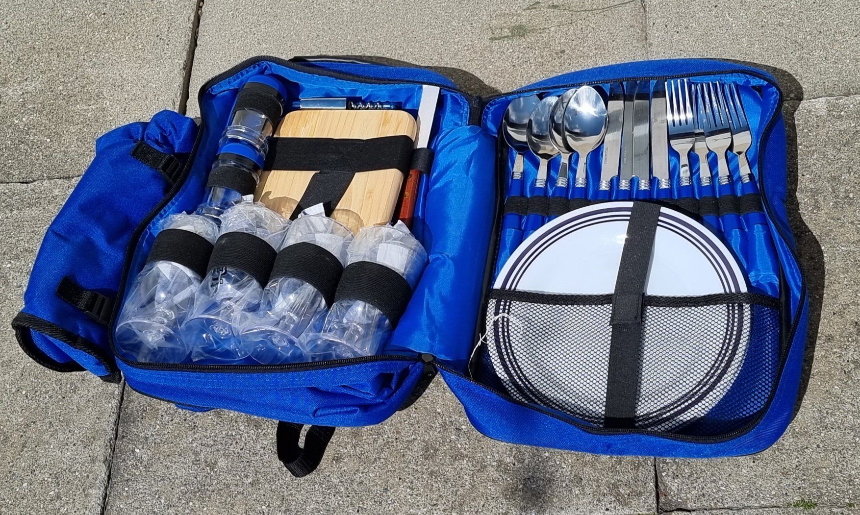 Rucksäcke: Picknick - Rucksack - mit Teller und Besteck – Neu (gemäss Beschreibung) aus Oberwil-Lieli von Filu55