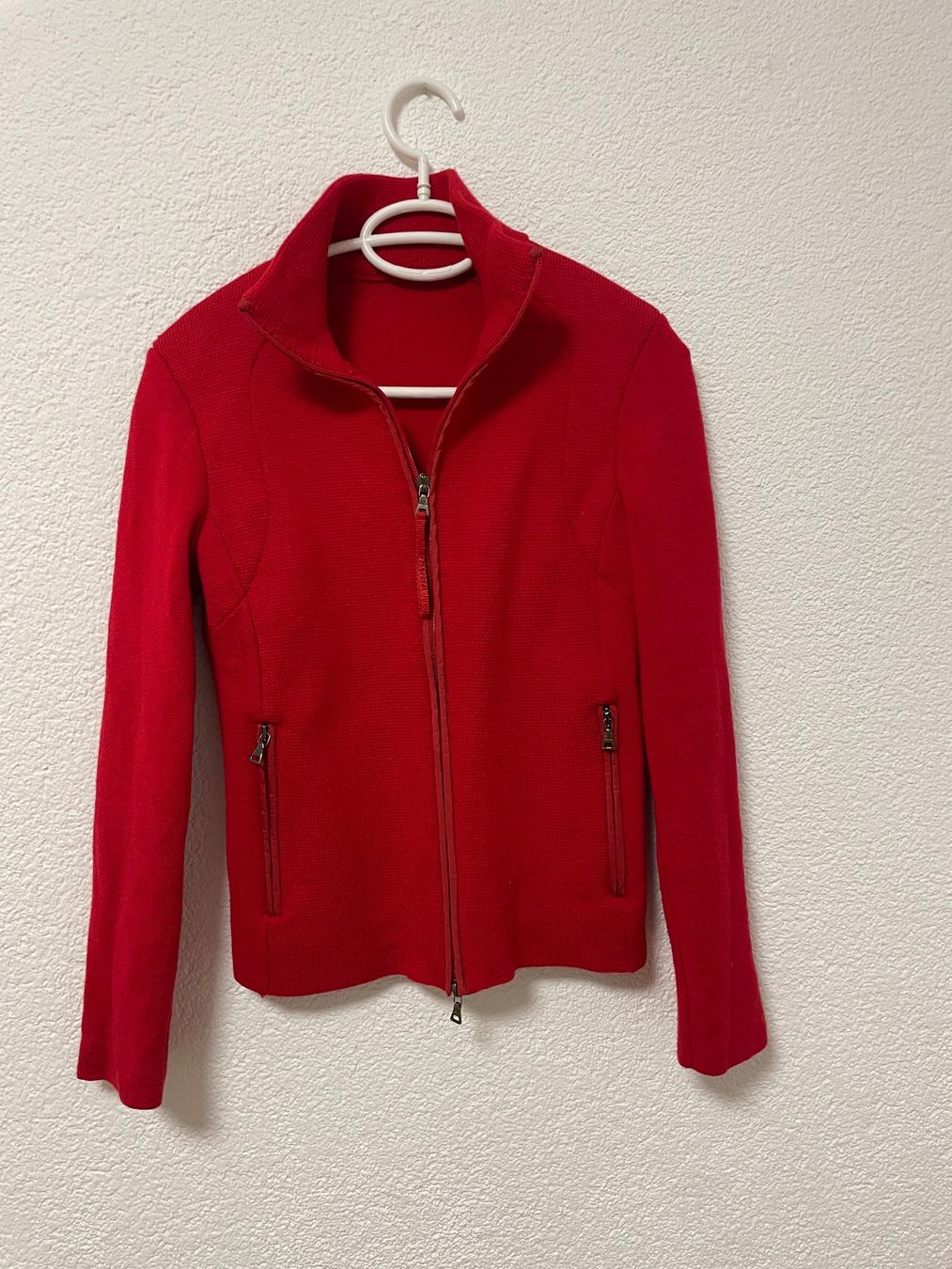 Prada Giacche: Prada Strickjacke S – Usato da Feldbrunnen venduto da moremi01